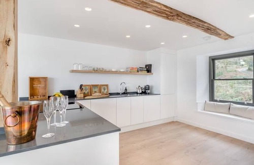 Arnside Apartment | Beach Haven - Stunning Beach Front Property