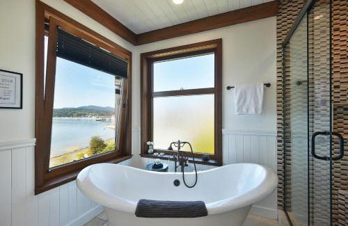Selma Park House | Beach Hideaway Sea to Sky Loft