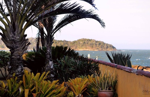 Praia Rasa House | Beach House with Wonderful Sea View