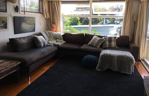 Beach Haven House | Beach holiday near Auckland CBD