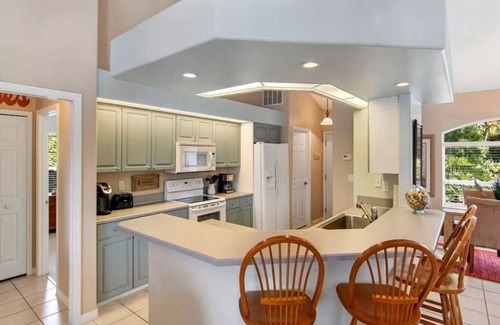 Summerplace House | Beach Home that is Pet-Friendly and Pool Equipped