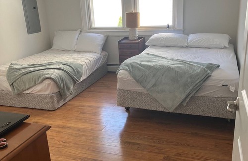 Point Pleasant Beach House | BEACH HOUSE, spacious and CLEAN; PETS ALLOWEDnDiscounts for June/July- ask me!