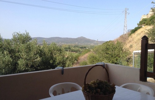 Posada Apartment | Beach house 800 meters from the beach in the medieval village, Family