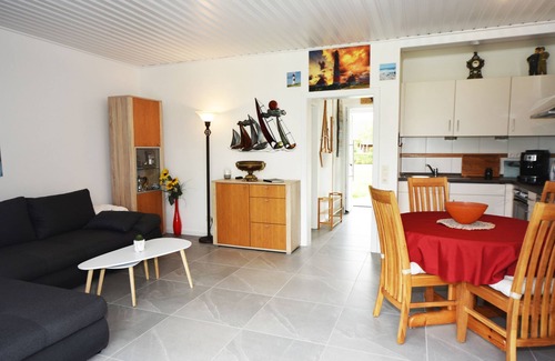 Friedrichskoog-Spitze Apartment | Beach house A - Deichoase beach house
