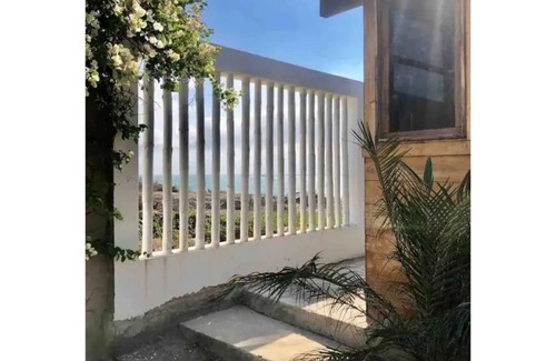 Manta Cottage | Beach house and swimming pool near Manta