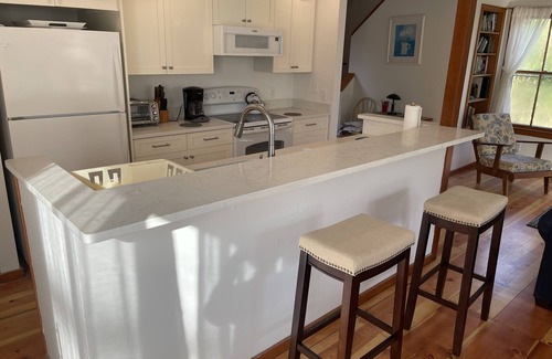 Dennis House | Beach House at Corporation Beach. 2 minute walk to the beach. Newly renovated