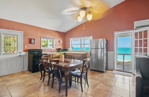 Great Exuma House | BEACH HOUSE! Best location-TAR BAY! Wraparound porch + hammocks!