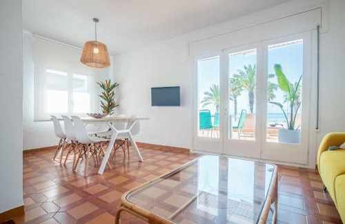 Cambrils Apartment | Beach House Cambrils Apartamento en Primera Línea de playa