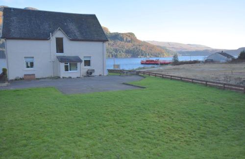 Cairndow House | Beach House - Carrick Castle