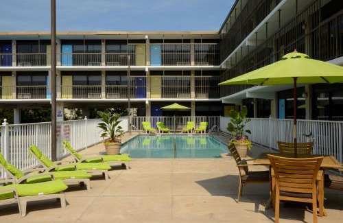 Dewey Beach Hotel | Beach House Dewey