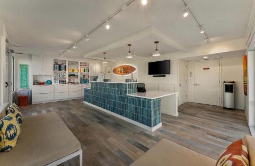 Dewey Beach Hotel | Beach House Dewey