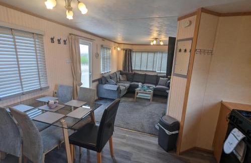 Anderby Creek House | Beach House - Dog Friendly Anderby Creek