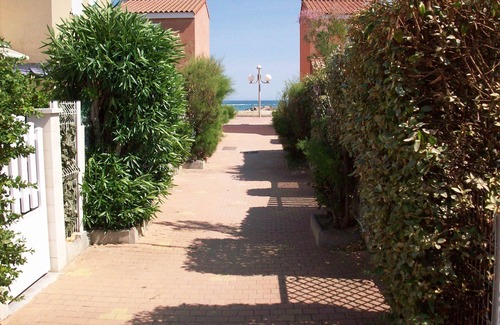 Frontignan House | beach house