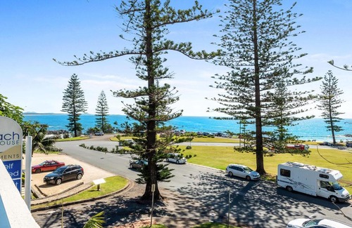 Port Macquarie Apartment | Beach House Holiday Apartments