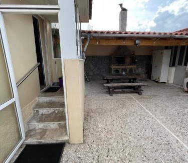 Nea Peramos Apartment | Beach House in Nea Peramos