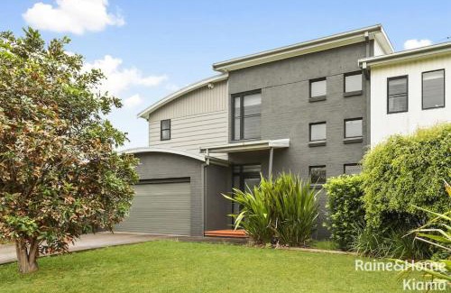 Kiama House | Beach House Kendalls - Low Season Special - Stay 3 PAY FOR 2 Nights