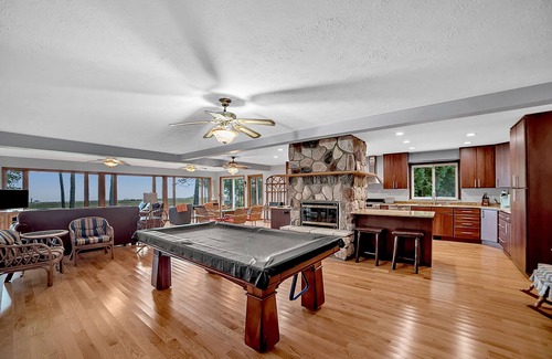 Millersburg House | Beach House On Lake Huron- Celebrate the Splendor of Fall at Your Beachfront Retreat