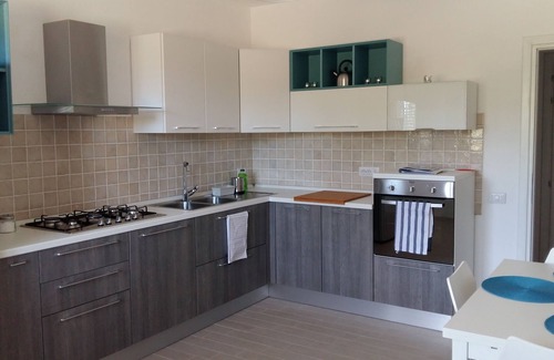 Budoni House | Beach House, paceful Lux 2 bedrooms /2 bathrooms and private garden