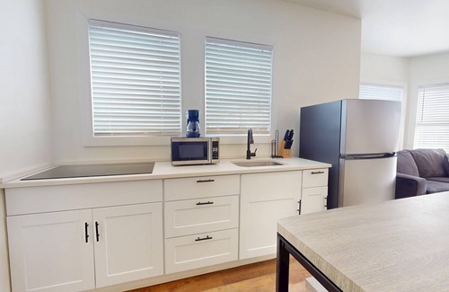 North End Villa | Beach House: POOL, Boardwalk, 1 Min to Beach