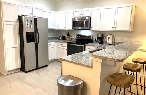 Rehoboth Beach House | Beach House - POOL - Linens Provided - 2 Kings, 1 Queen, 3 Twins