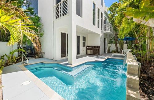 Downtown Fort Lauderdale Apartment | Beach House Unit A