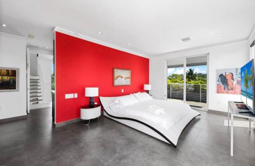 Downtown Fort Lauderdale Apartment | Beach House Unit A