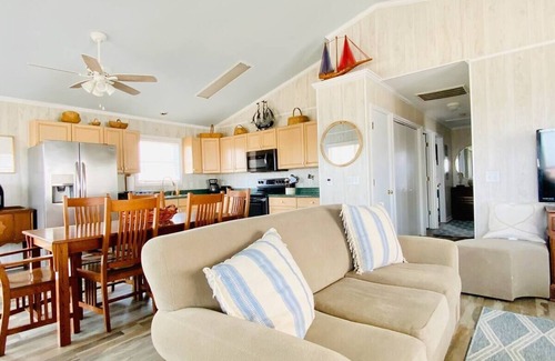 Long Beach House | *Beach House!*Views!*Steps to Ocean!*Amenities!