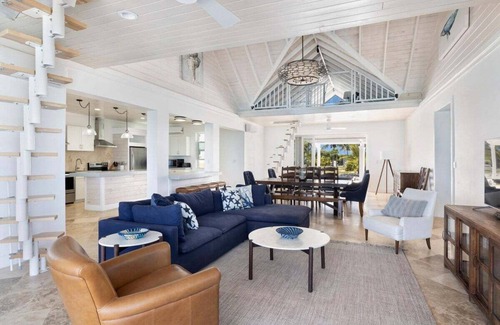 James Cistern House | Beach House w/Sunset View, Pool, Gym, Pickleball