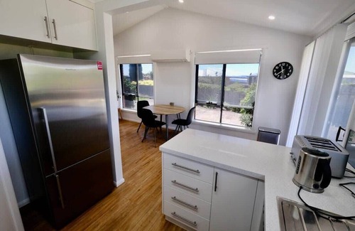 East Devonport House | Beach House with Sea Views and a Large Backyard