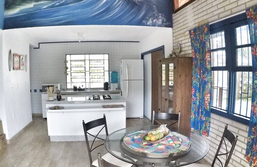 Paulo Lopes House | Beach house with ensuite, air conditioning, sky, barbecue and great location