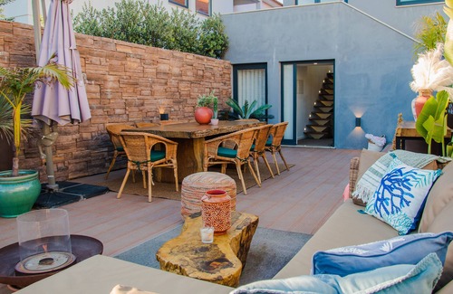 Esmoriz House | Beach house with heated pool!