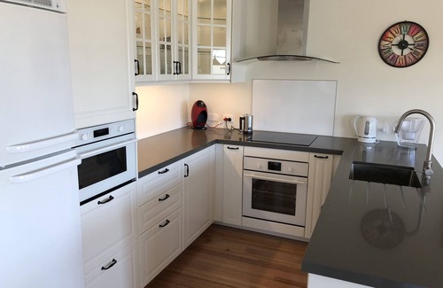 Venus Bay House | Beach house with Sauna, Linen, Wifi, Netflix.