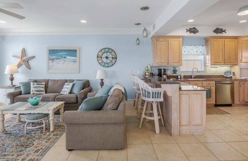 Gulf Shores House | Beach house with views of Little Lagoon