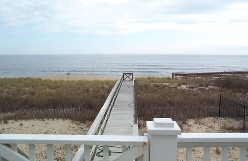 Kure Beach House | "Beach Lady", Oceanfront, 6BR/5BA, Luxury on the Beach