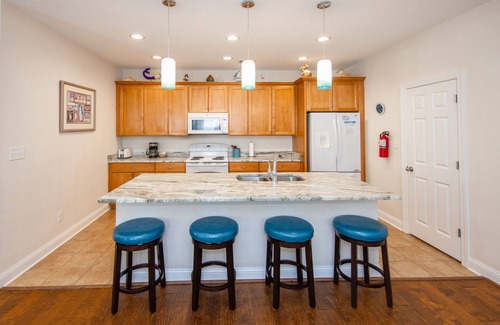 Northeast Virginia Beach House | Beach Music - North End VB