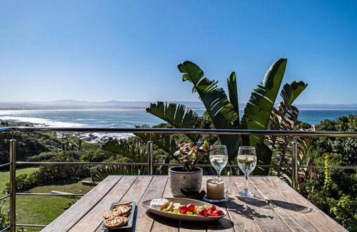 Jeffreys Bay House | Beach Music
