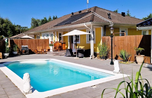Hollviken House | Beach near villa with pool