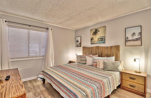 Ocean Drive House | Beach &nightlife 3BR/2.5 BA service dog friendly