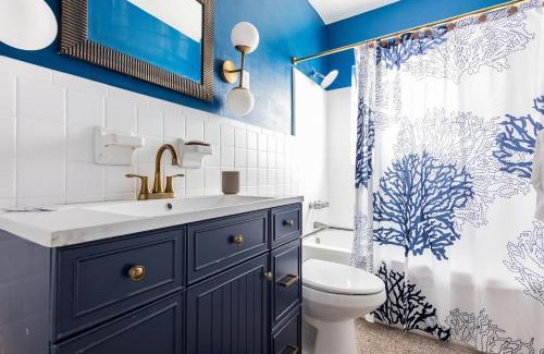 Royal Poinciana House | Beach Oasis Golf View & Near Hollywood Beach