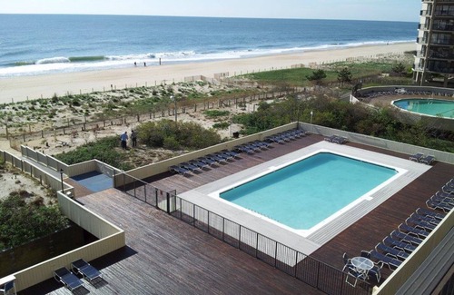 North Ocean City Condo | Beach- & oceanfront condo with balcony, washer/dryer, pool, & views
