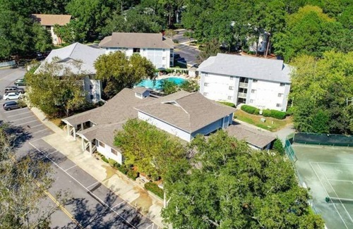 Folly Field Condo | Beach Oriented! Family Friendly! Heated Pool! Hot Tub! Pickel Ball! Tennis!