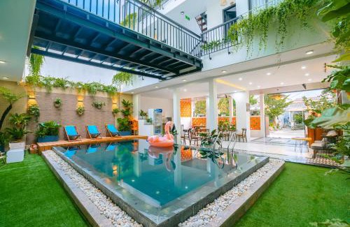 Cam An Hotel | Beach Palm Villa Hoi An