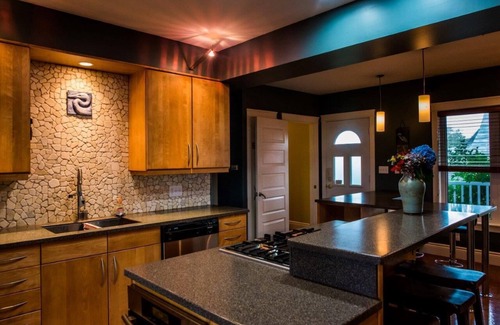 Borden-Carleton House | Beach Paradise! Unmatchable Sunsets, Hot Tub, Luxurious Ocean View, A/C, & more!