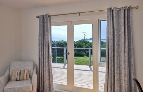 Bicheno House | Beach Path House - Freycinet Holiday Houses