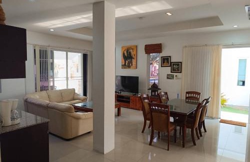 Sam Roi Yot Hotel | Beach Pearl Villa