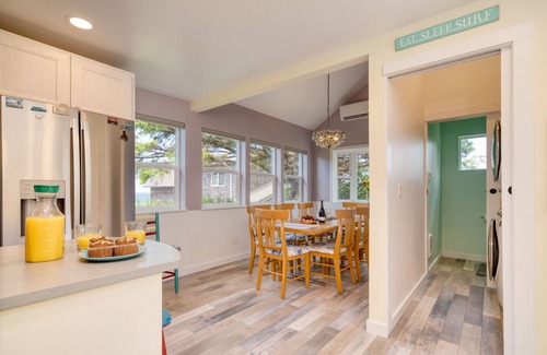Arch Cape House | Beach Pines Bungalow by AvantStay | Cottage Steps to the Beach w/Private Yard