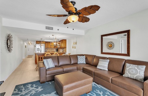 Madeira Beach Condo | Beach Place 311 3 BR Gulf Front