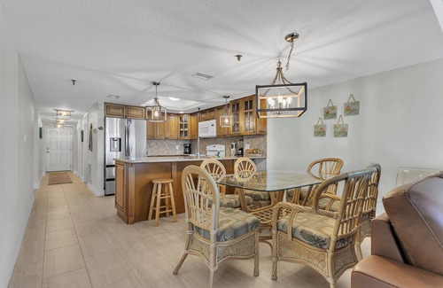 Madeira Beach Condo | Beach Place 311 3 BR Gulf Front