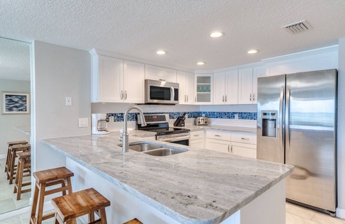 Madeira Beach Condo | Beach Place 510 Platinum Gulf Front