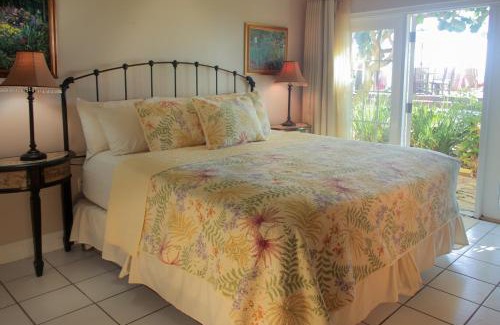 Cocoa Beach Apartment | Beach Place Guesthouses